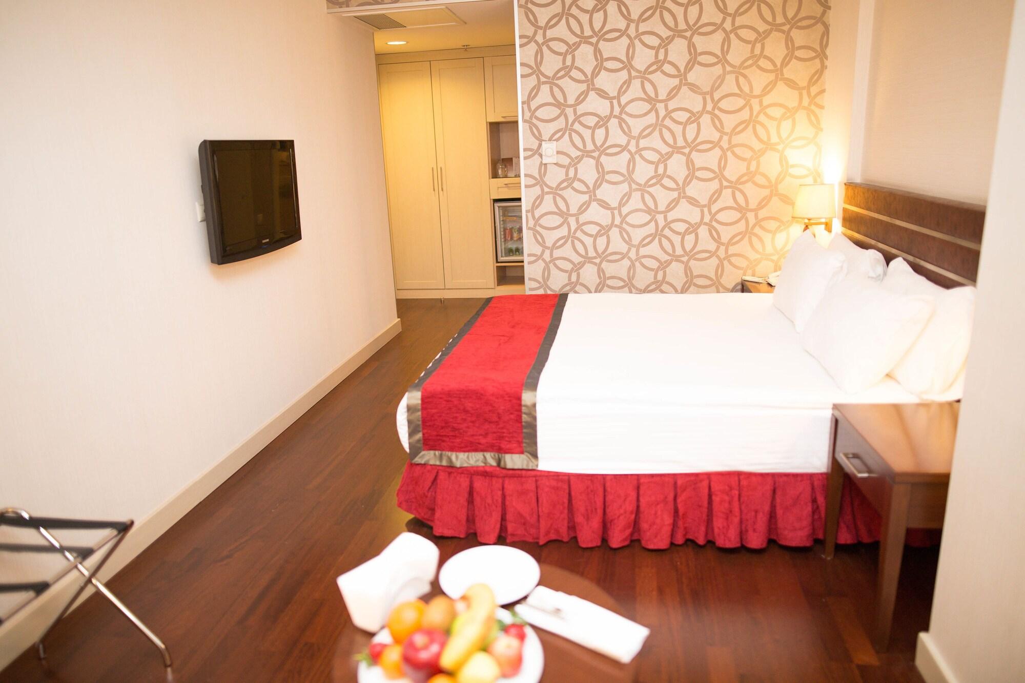 Hotel Niza Park 4*